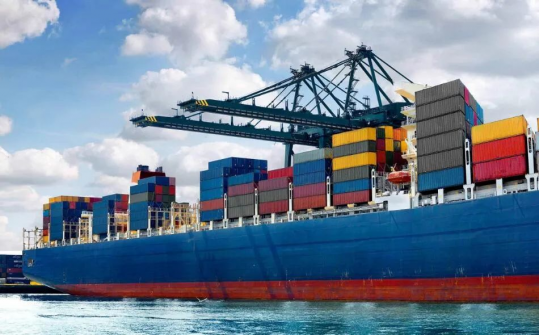 Mundra port in Gujarat handles 5,300-TEU in July 2023